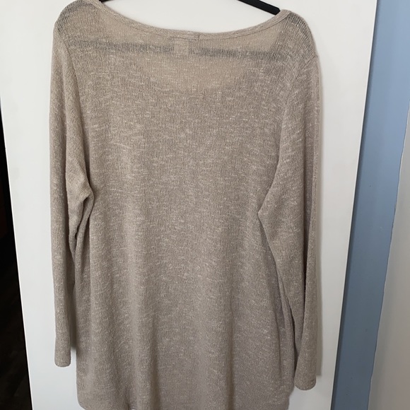 Long light sweater - Picture 5 of 5